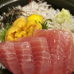 ちりめん・しらす専門店 凪 - 三色丼