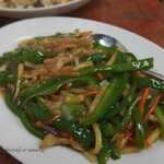 土鍋・大餃子 - 青椒肉絲（チンジャオロースー）