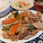 中国名菜処 悟空 - 豚肉とイカのオイスターソース定食