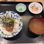 銀座 岩戸 - 全景　ご飯はフツー盛り