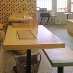 OwL - 座面が畳なのも素敵｡