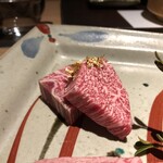 日本焼肉はせ川 - シャトブリ。綺麗で旨いです。