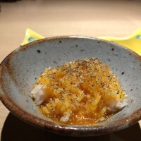 日本焼肉はせ川 表参道店 - トリュフ卵かけご飯＋2000円。価値？？です。