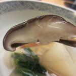 青山　仁 - 肉厚のシイタケですね。