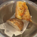 アクア・サンタ - おまけのパン 長いスティックパンも付いてた