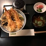 Ajishou Tenhiro - お味噌汁と漬け物付き