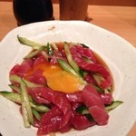 まぐろや相馬水産 - マグロユッケ350円