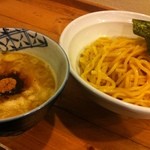 兼虎 - 濃厚つけ麺（300ｇ・極太麺）