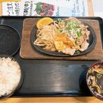 一作 - 鉄板ねぎ塩定食