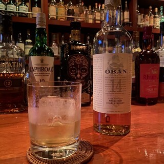 バー・スティル_0