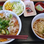 なか卯 - 料理写真:海鮮アボカド丼(特盛)+サラダ&小うどん(冷)