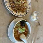 錦記飯店 - チャーハンと半ラーメン