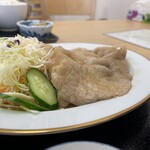 あらや食堂 - 料理写真:生姜焼き定食 肉増量