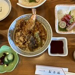 のれんと味 だるま料理店 - 天丼とお刺身Aセット　2,500円