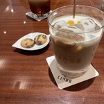 紅茶と洋酒の店 リンクス - アイスシナモンミルクティー　¥825