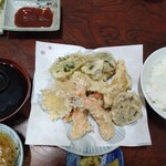 Sawaragi - 上天ぷら定食の天ぷらとご飯と赤だし