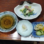 さわらぎ - 上天ぷら定食の香物と突出し