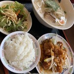 Chuuka Shoku Shukan Tempim Bou - 2024/03 油淋鶏とラーメンセット 980円（税込 1,078円）