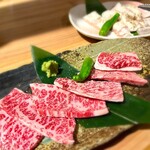 Kujuukuri - 米沢牛のカルビ&塩ホルモン
                        こいつを七輪で炙っちゃいます
