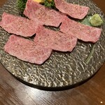 A5仙台牛焼肉 肉豊作 - 