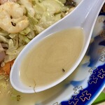 Champon Soshuu Rin - 鶏ガラの出汁と野菜・魚介の旨味がたっぷりのスープ