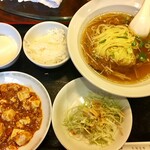 京華樓 - フカヒレラーメン、麻婆豆腐、杏仁豆腐