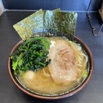 横浜家系ラーメン すずき家 - 