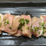 東秀苑 - ③ホルモン　塩