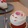 菓子工房真下 - さくらチーズケーキとイチゴムースの入った本日のケーキ