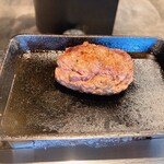 ニクノトモシビ - 牛タンハンバーグ