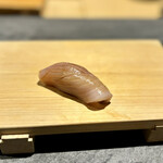 立ち喰い鮨 人人 - 鰤