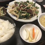 中国料理 芳仙閣 - ニラレバ定食