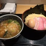 麺屋一燈 - 特製濃厚魚介つけ麺＆中盛り(201312)