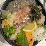 Sushikaisen Uotei - 駿河丼