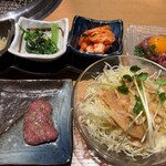 Ryotei Manpuku - 前菜3種盛り/キャベツサラダ