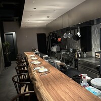 Petite amie et Coffre à jouet - 