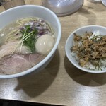 貝麺 みかわ - 