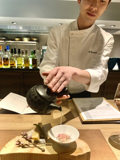 会員制レストラン「束ね重ね」会員券 完全会員制・住所非公開。大切な人との贅沢な時間と料理を提供