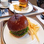 The Rich Burger - 