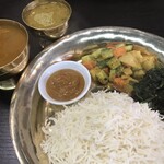 インド・ネパールレストラン ガネサ - 