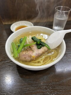 餃子屋麺壱番館 - 半塩ラーメン