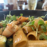 ザ タヴァン グリル＆ラウンジ - 