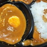 天馬 - 持ち運び方が悪くカレーが別のところにも流れてるのは申し訳ございません(´；ω；｀)！