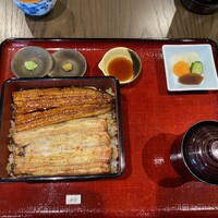 菊水楼 うな菊 ホテル椿山荘東京店 -  菊水楼 うな菊 ホテル椿山荘東京店 -