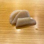 銀座 鮨 み富 - 平貝のサクッとくる歯応えは独特のもの。大好き。