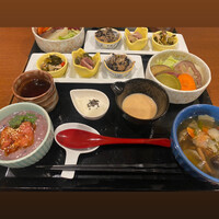 ヒル薬膳粥・ヨル貝料理カイノクチ - 