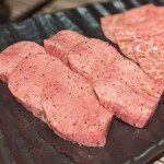 焼肉 ジャンボ - 