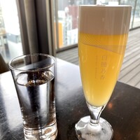中国菜 老四川 飄香 銀座三越店 - 白穂乃香 生ビール880円