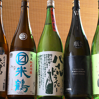 日本酒と合う”焼とん”など、ガツンと濃い味のメニューが勢揃い