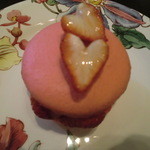 ル グリニョタージュ - イチゴのマカロン